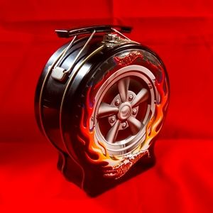 Vintage 2001 Hot Wheels Collectors Tin
